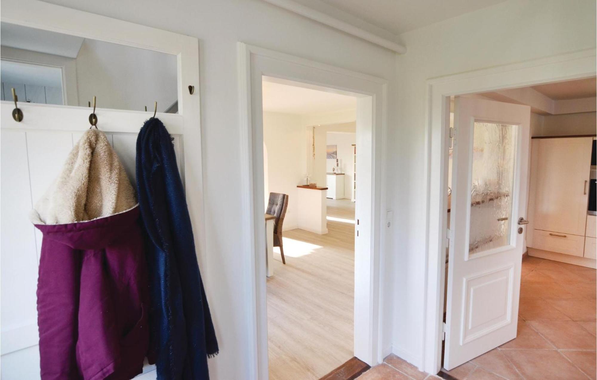 5 Bedroom Beautiful Home In Ockholm Екстериор снимка